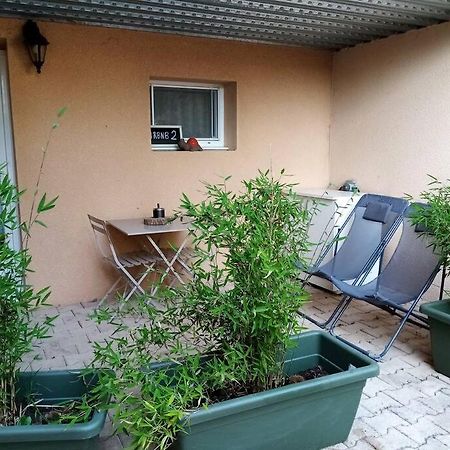 Studio Meuble Independant Tout Confort Classe 2** Обена Екстериор снимка