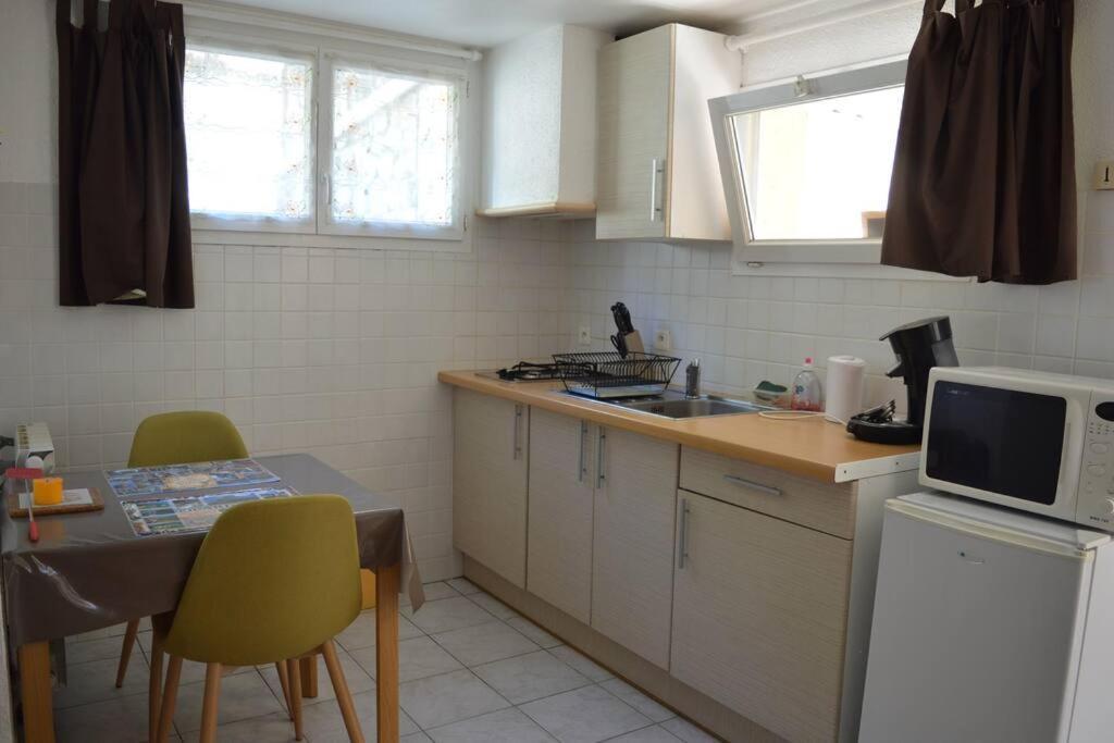 Studio Meuble Independant Tout Confort Classe 2** Обена Екстериор снимка